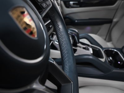 2023 Porsche Cayenne Base