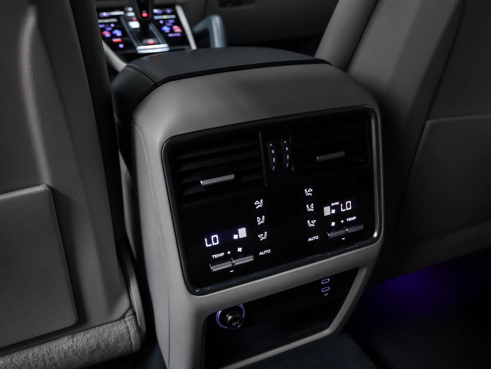 2023 Porsche Cayenne Base