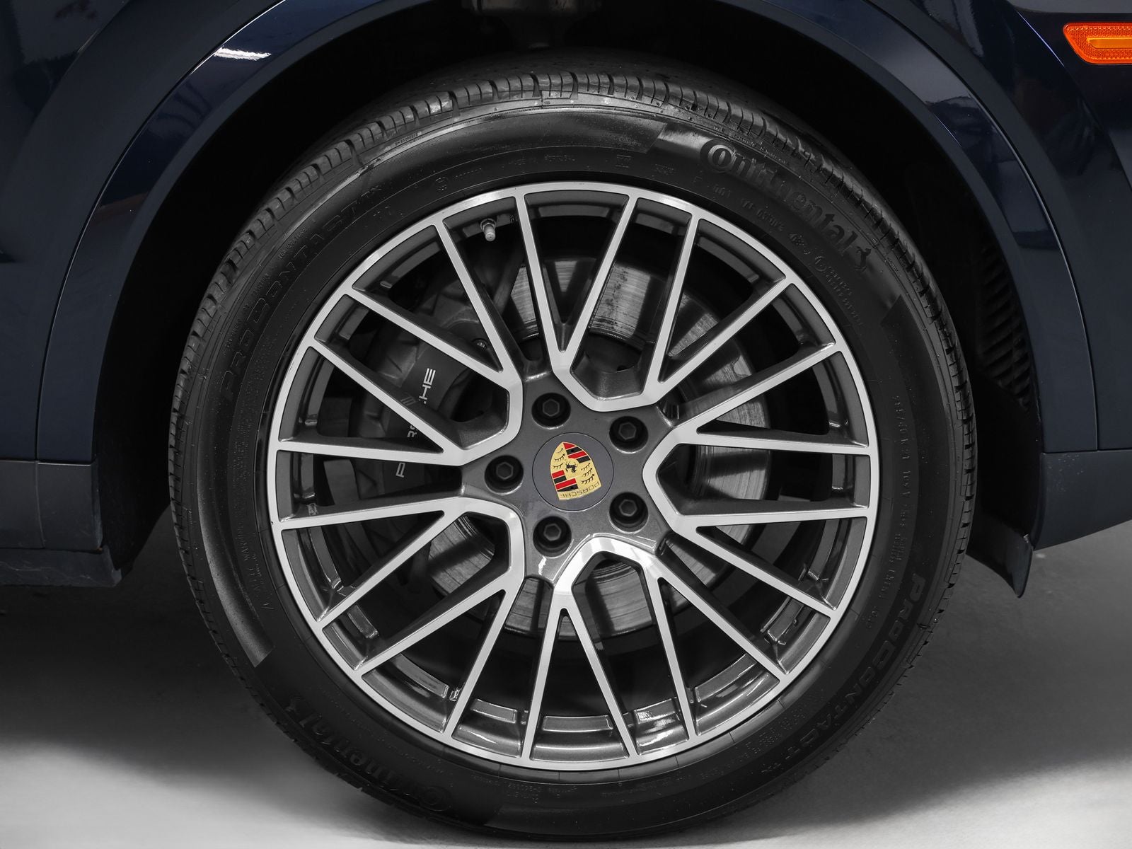 2023 Porsche Cayenne Base