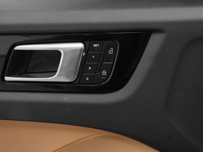 2023 Porsche Cayenne Base
