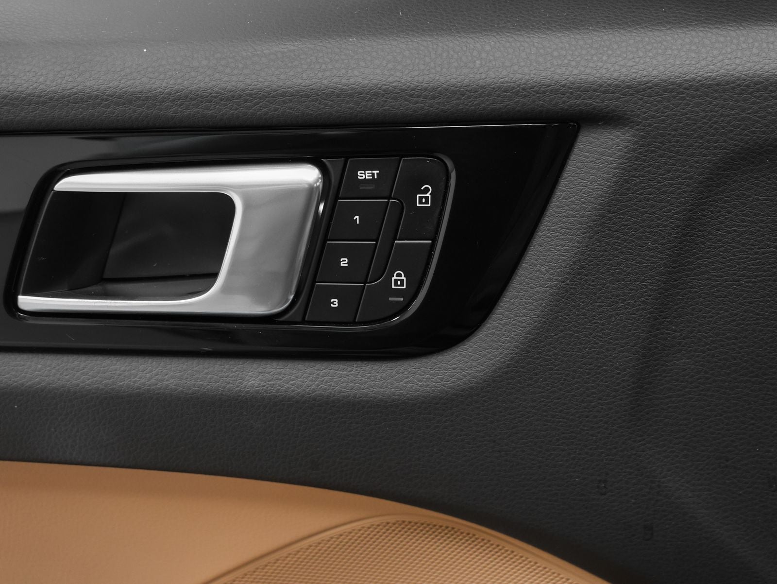 2023 Porsche Cayenne Base