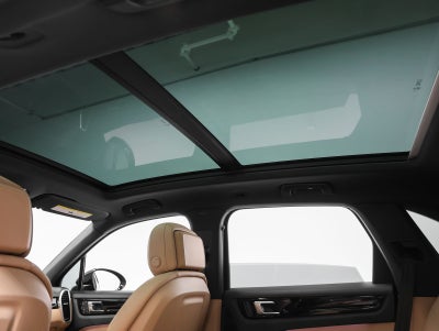 2023 Porsche Cayenne Base