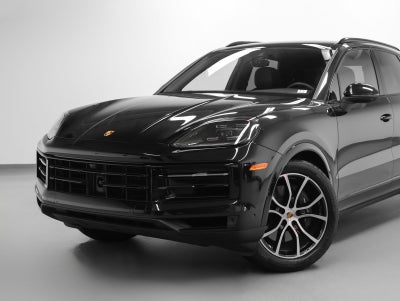 2024 Porsche Cayenne Base