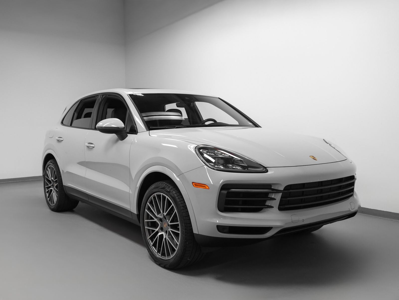 2023 Porsche Cayenne Platinum Edition