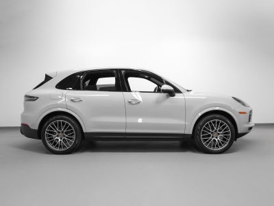 2023 Porsche Cayenne Platinum Edition