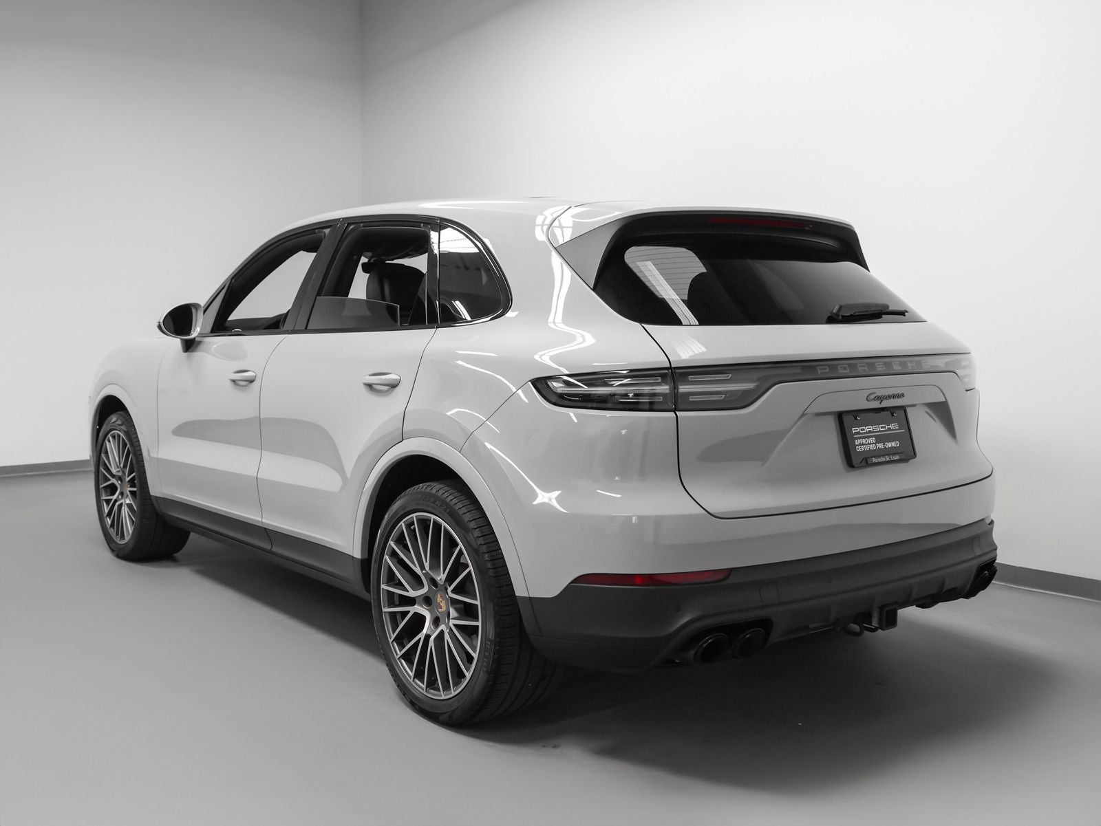2023 Porsche Cayenne Platinum Edition