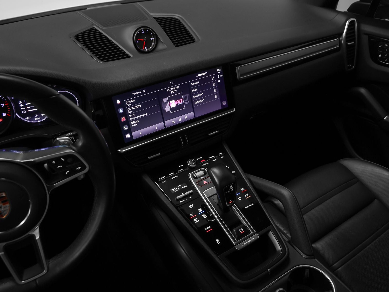 2023 Porsche Cayenne Platinum Edition