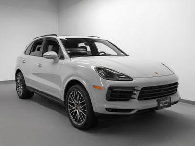 2022 Porsche Cayenne Cayenne Platinum Edition (MY22)