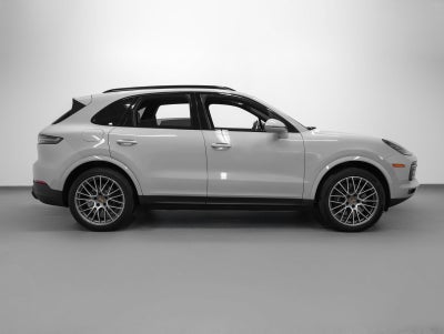 2022 Porsche Cayenne Cayenne Platinum Edition (MY22)