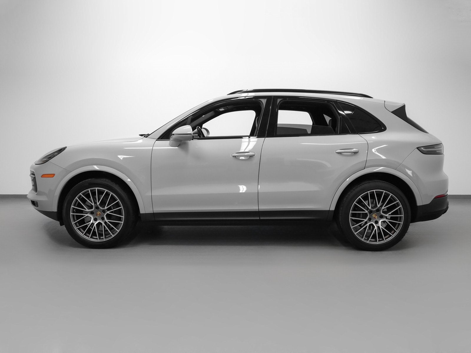 2022 Porsche Cayenne Cayenne Platinum Edition (MY22)