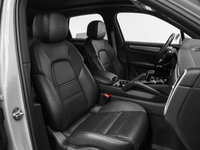 2022 Porsche Cayenne Cayenne Platinum Edition (MY22)