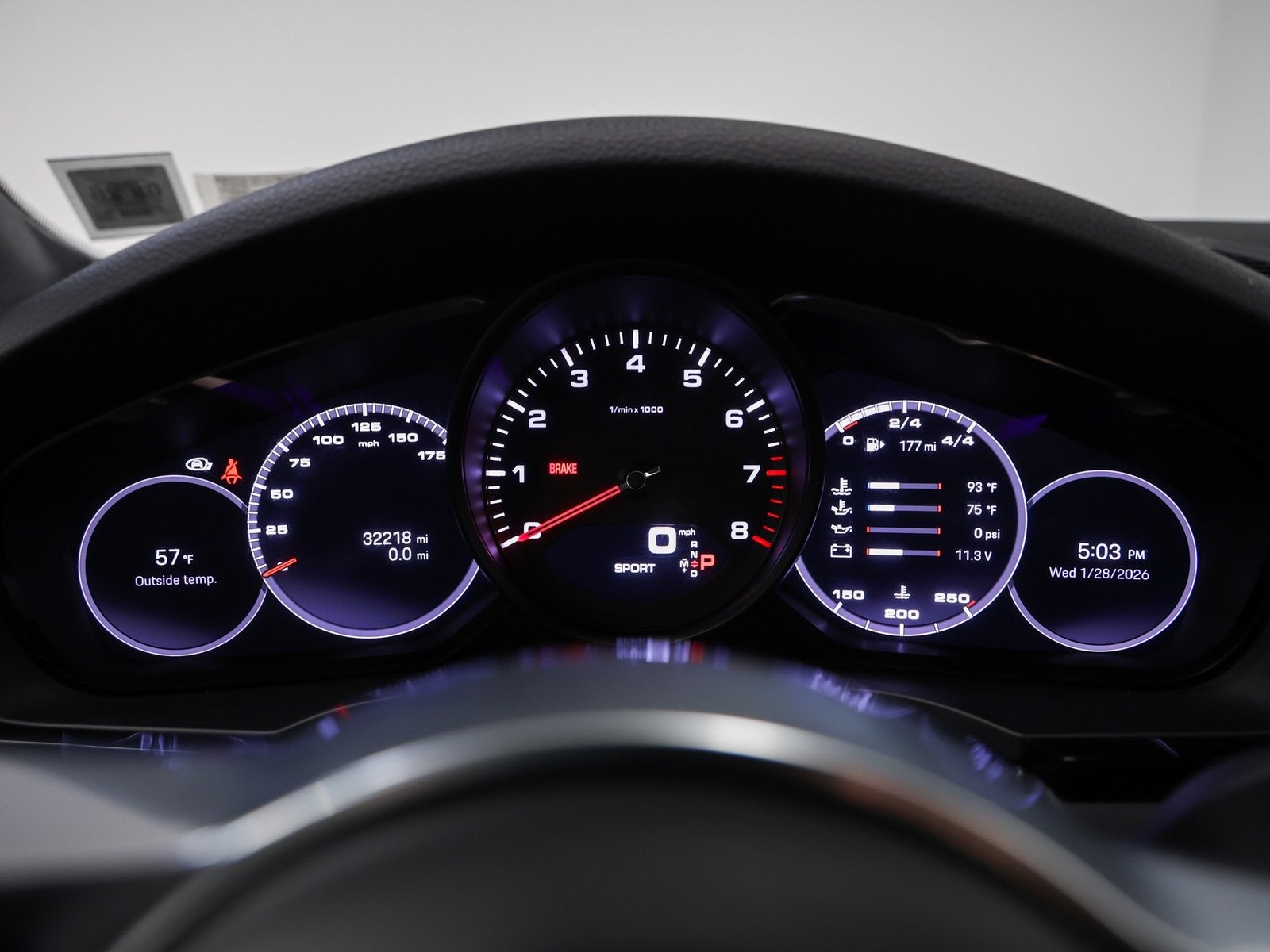 2022 Porsche Cayenne Cayenne Platinum Edition (MY22)