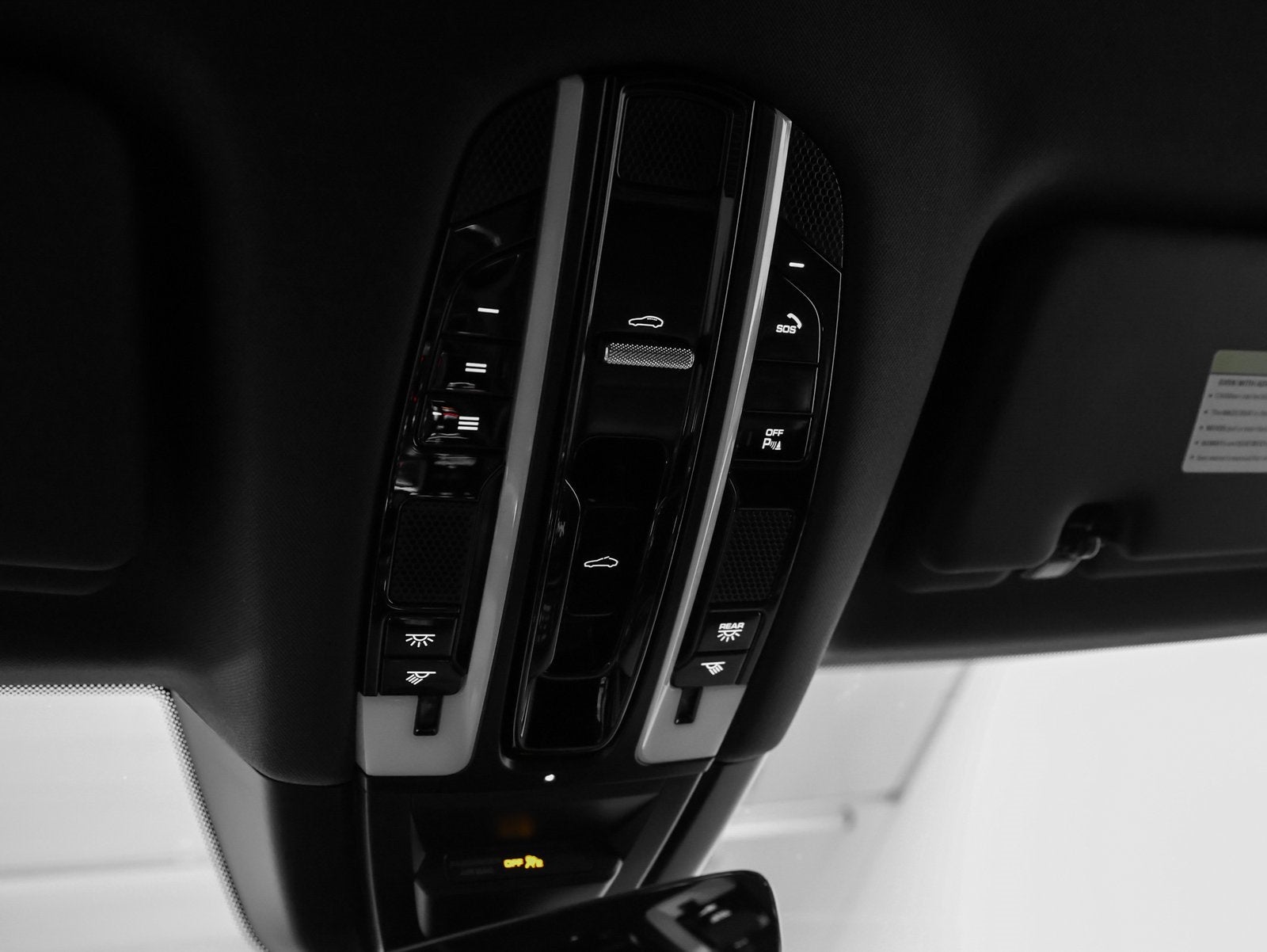 2022 Porsche Cayenne Cayenne Platinum Edition (MY22)