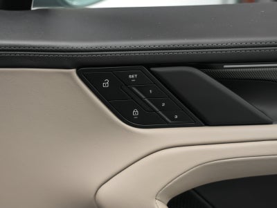 2026 Porsche Cayenne Cayenne Electric