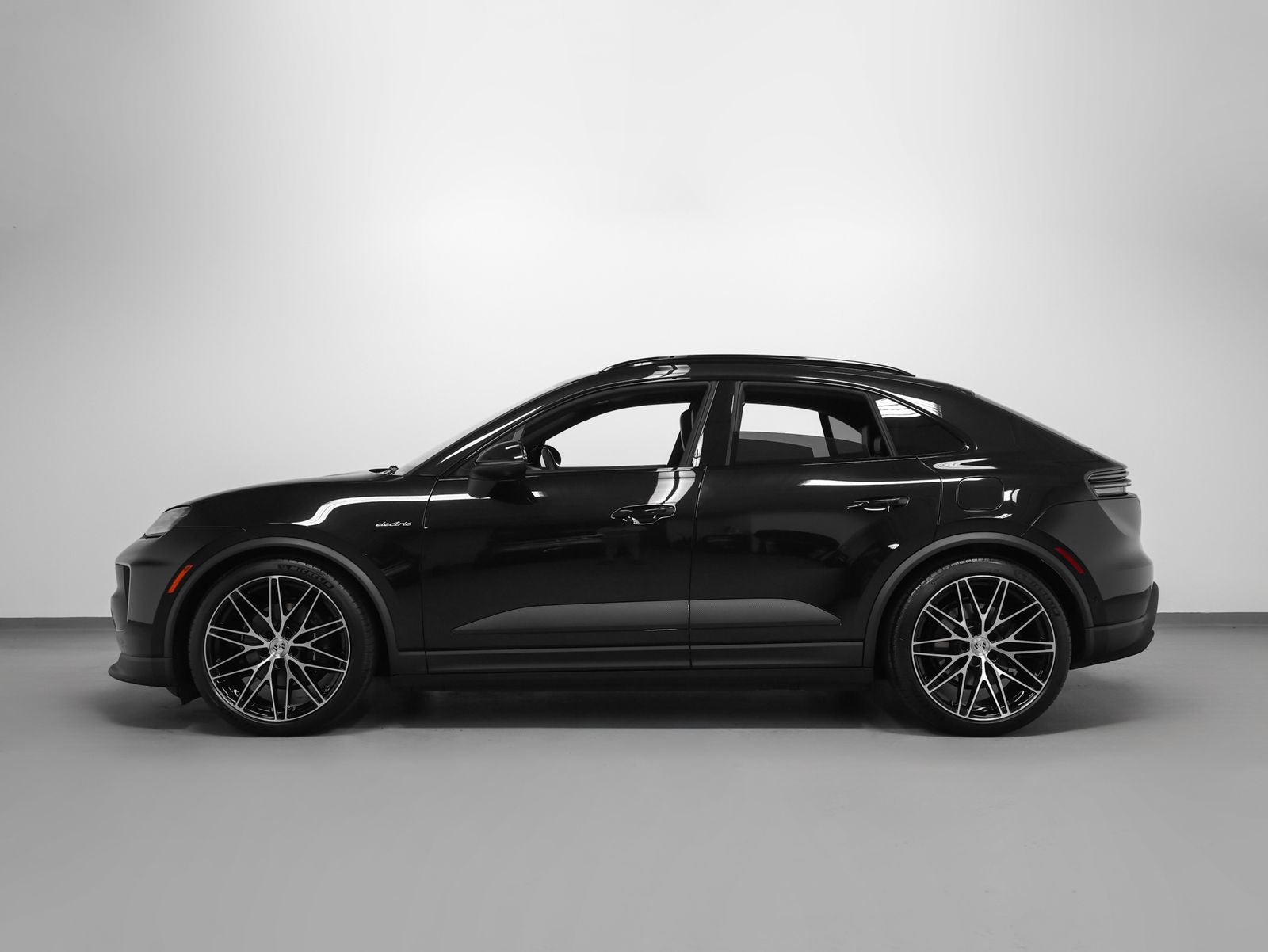 2026 Porsche Macan Macan 4 Electric