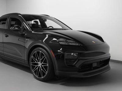 2026 Porsche Macan Macan 4 Electric