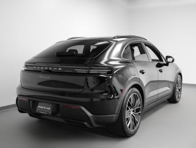2025 Porsche Macan Electric 4