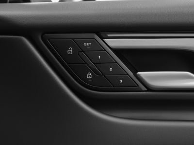 2025 Porsche Macan Electric 4