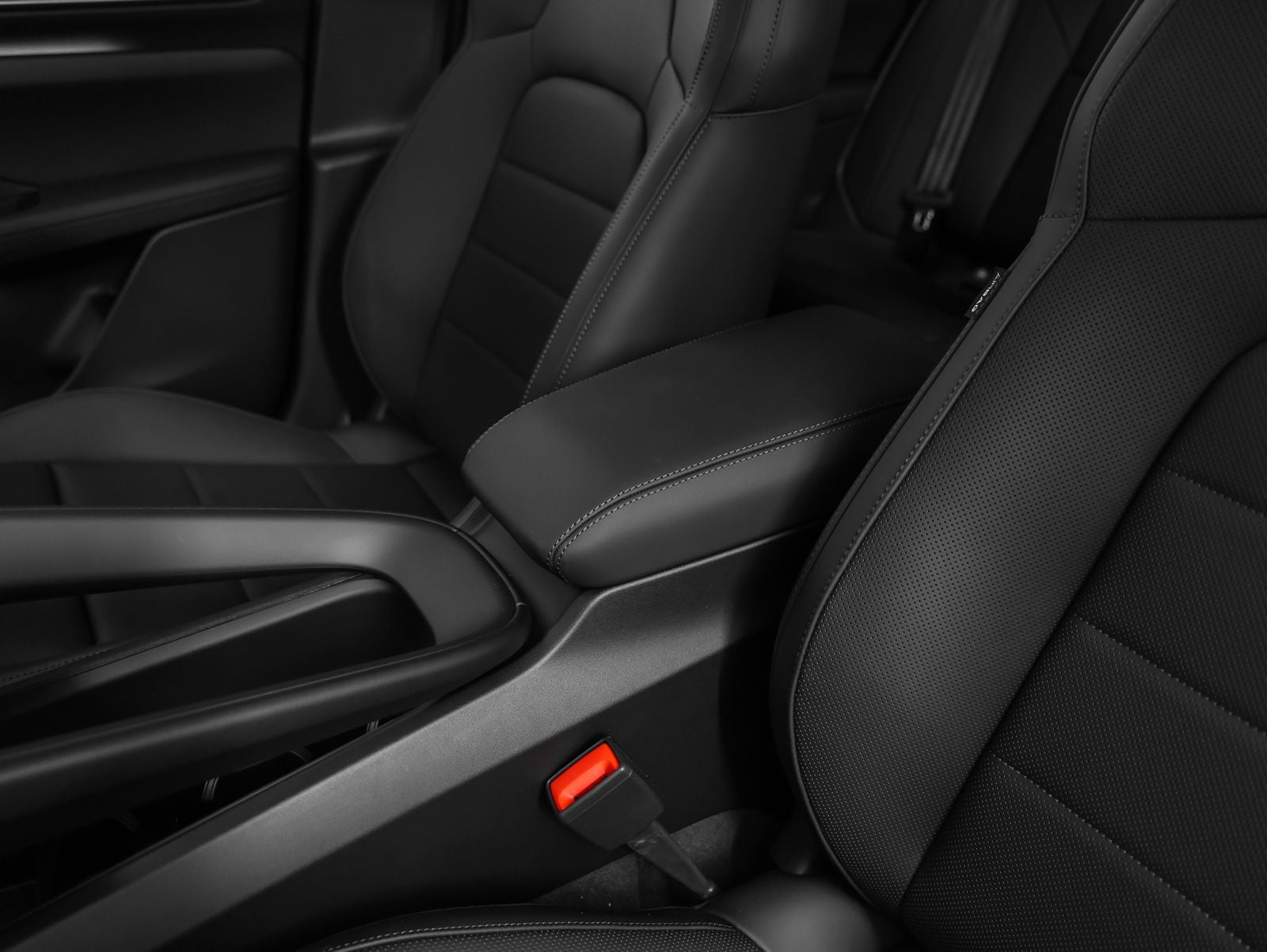 2025 Porsche Macan Electric 4