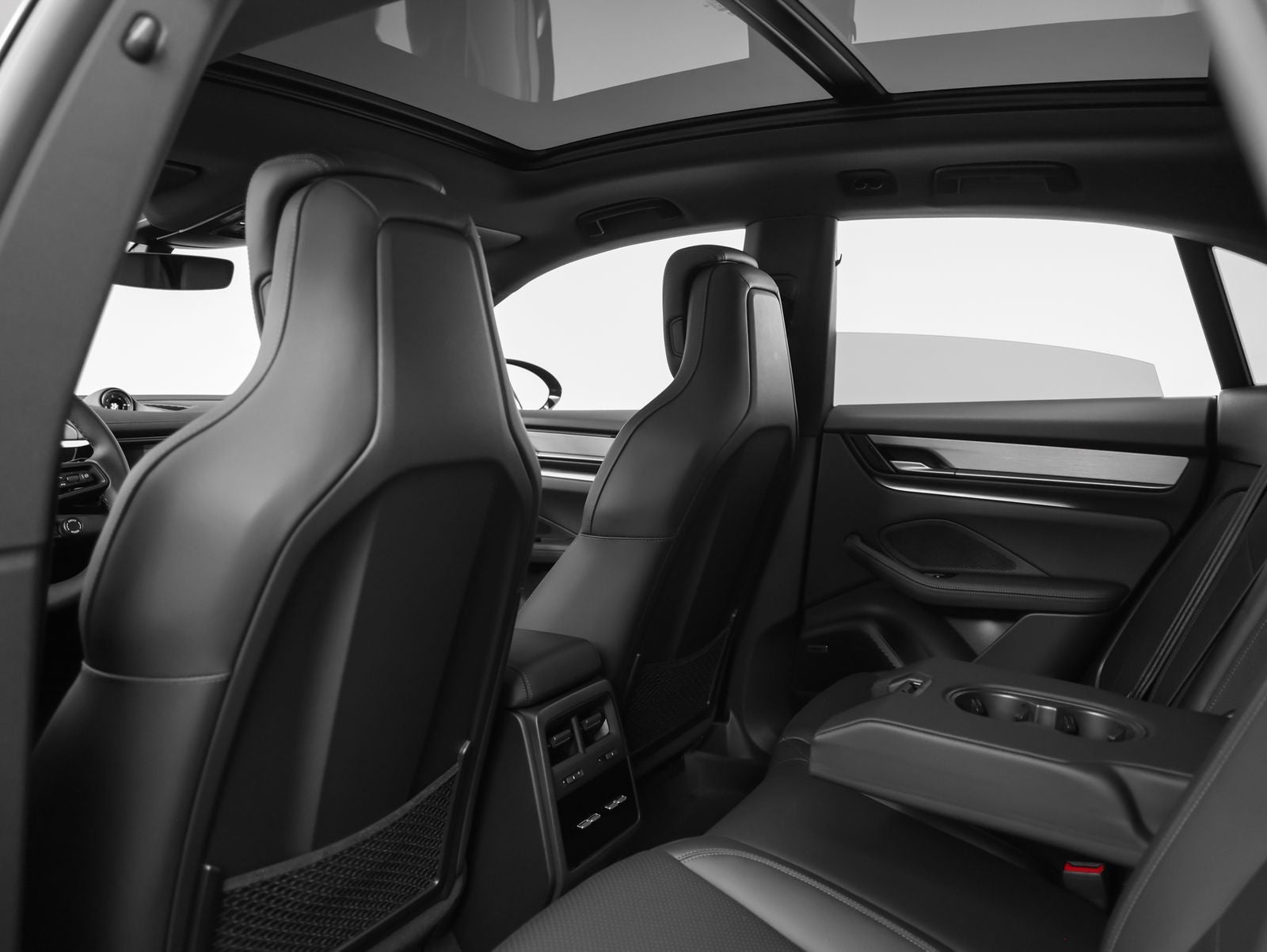 2025 Porsche Macan Electric 4