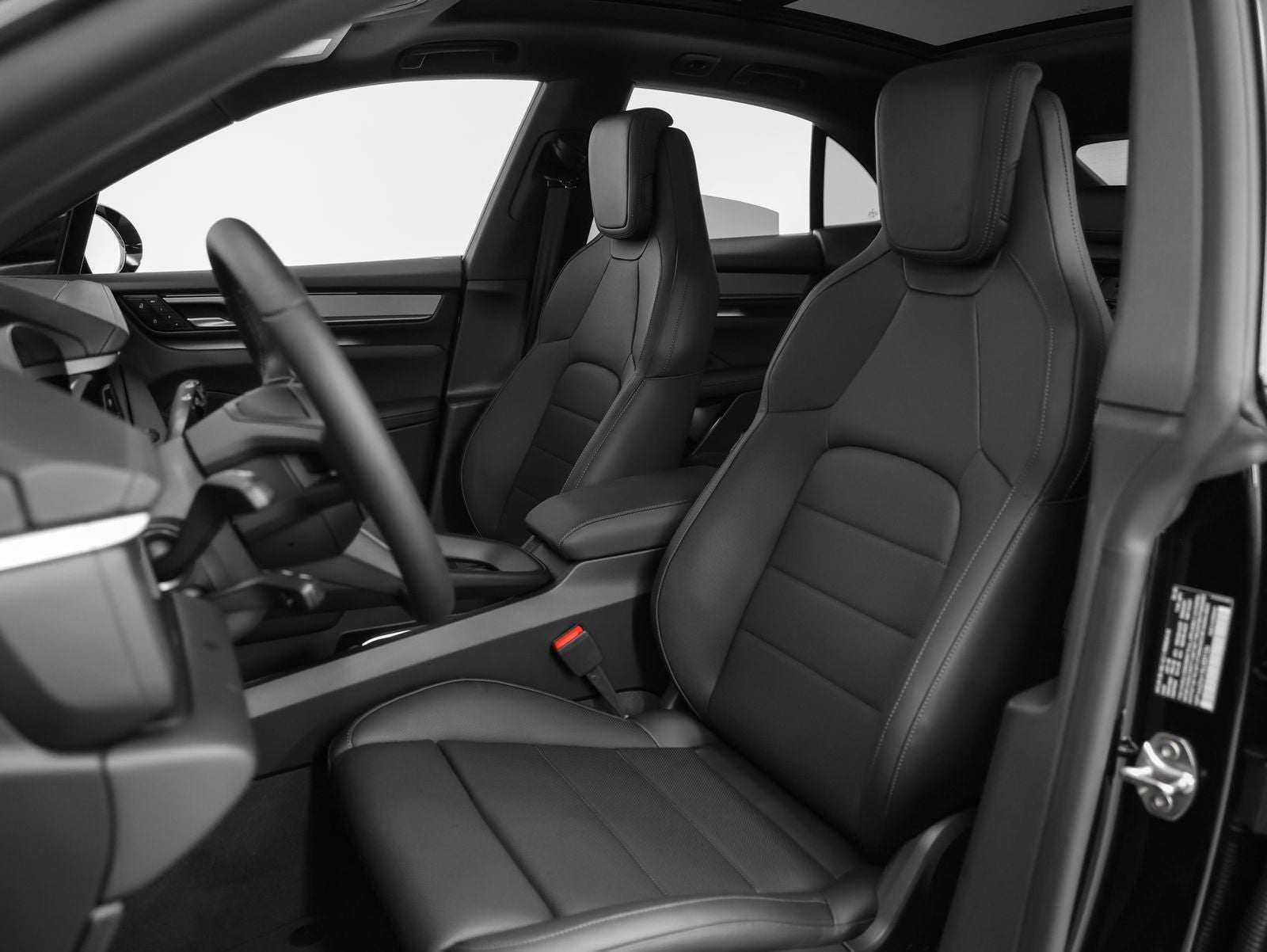 2025 Porsche Macan Electric 4