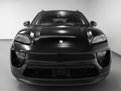 2025 Porsche Macan Electric 4