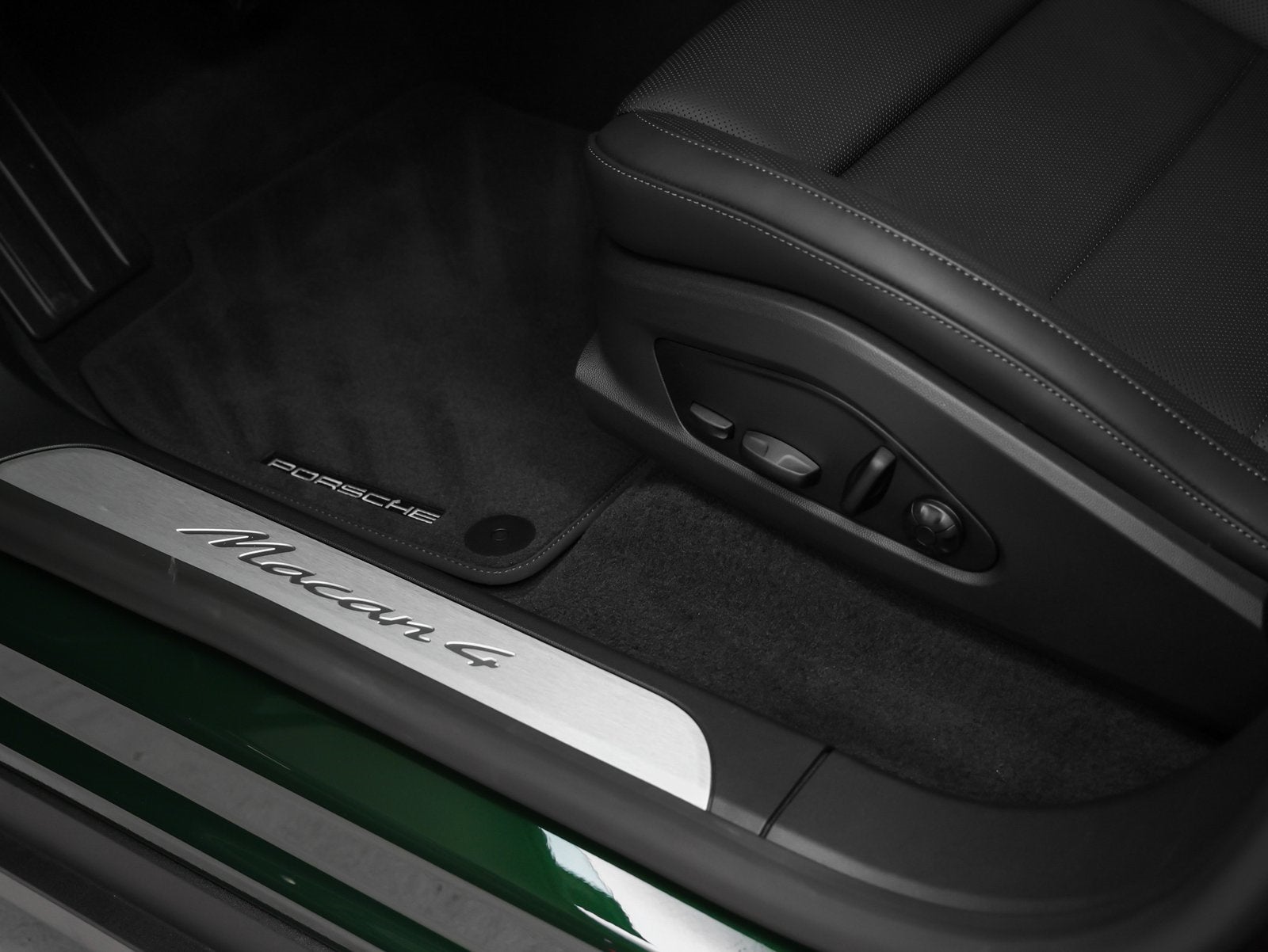 2025 Porsche Macan Macan 4 Electric