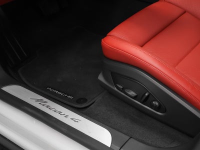 2026 Porsche Macan Macan 4 Electric