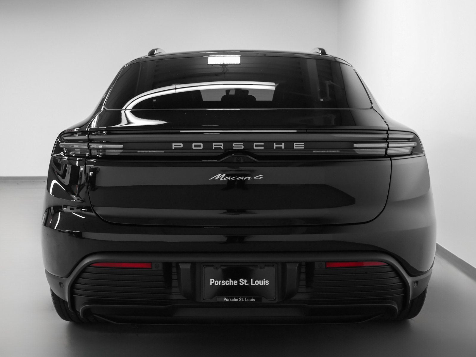 2026 Porsche Macan 4 Electric