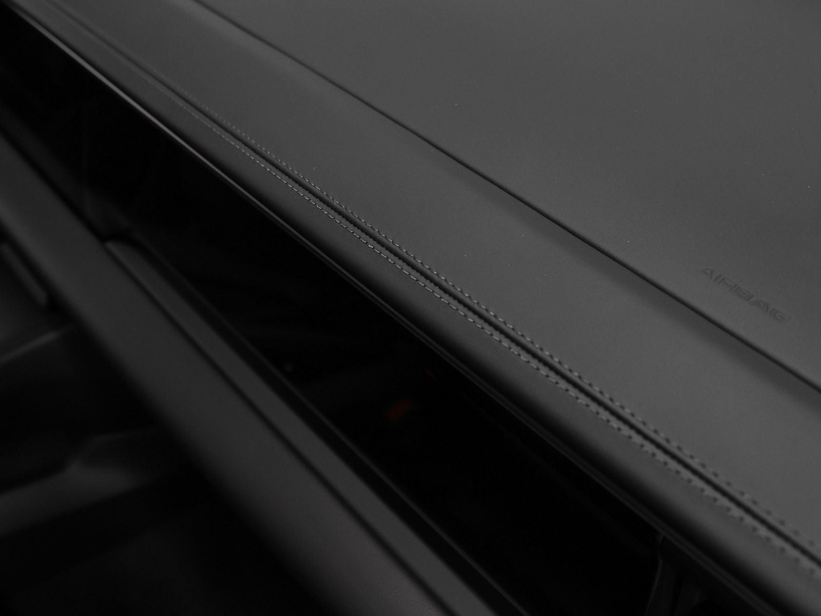 2026 Porsche Macan 4 Electric