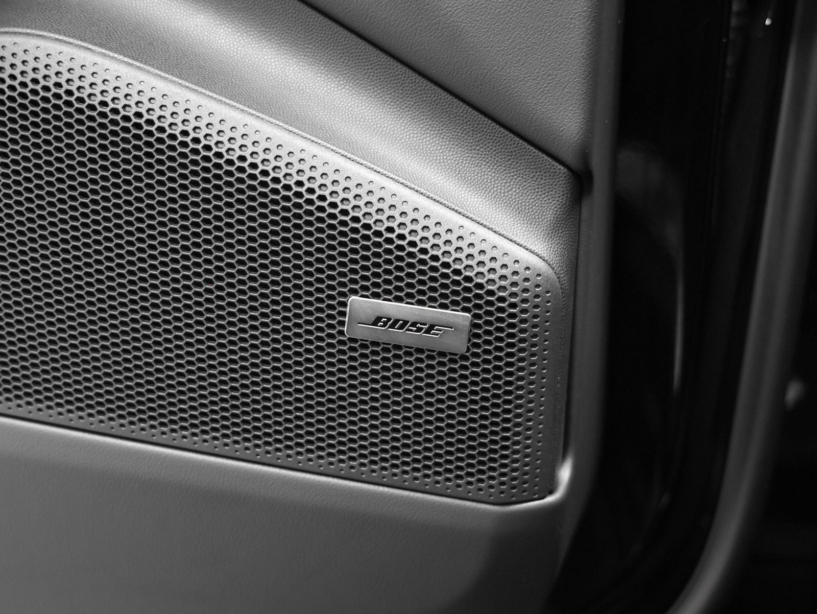 2026 Porsche Macan 4 Electric