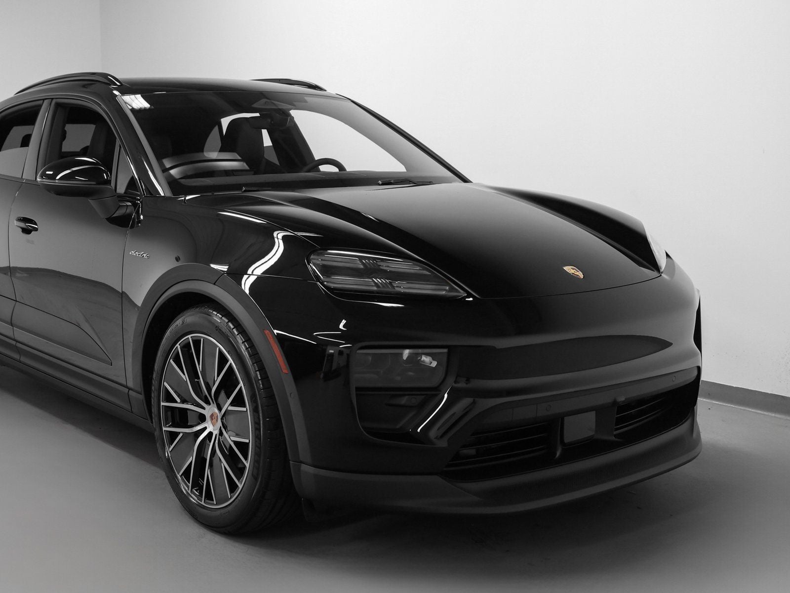 2026 Porsche Macan 4 Electric
