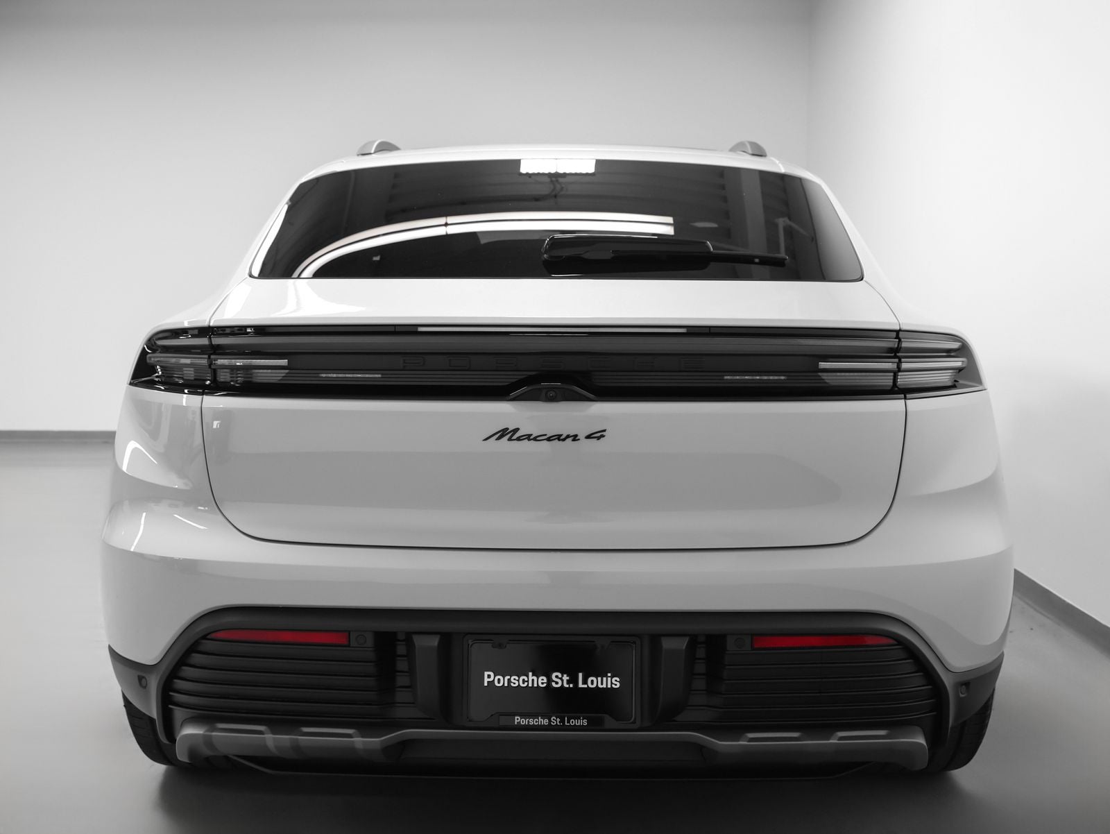 2026 Porsche Macan 4 Electric
