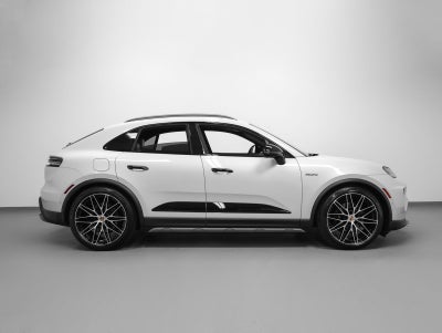 2026 Porsche Macan 4 Electric