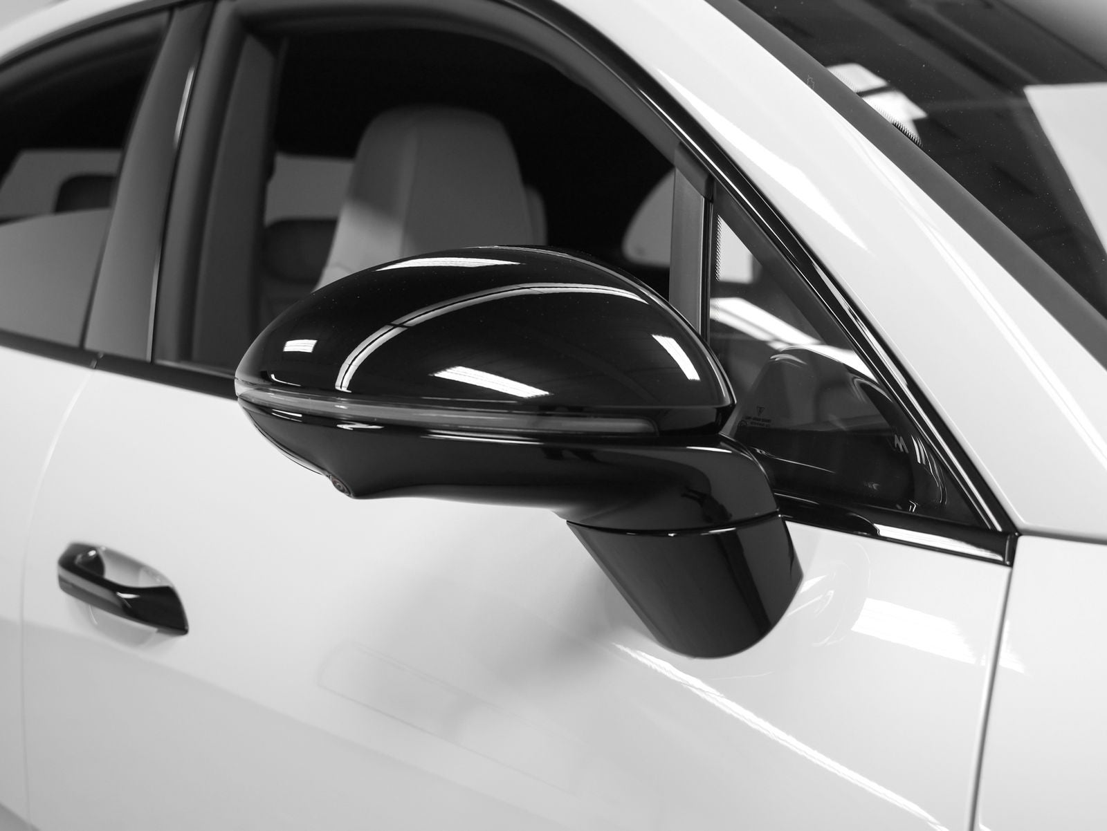 2026 Porsche Macan 4 Electric