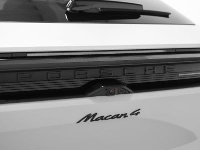 2026 Porsche Macan 4 Electric