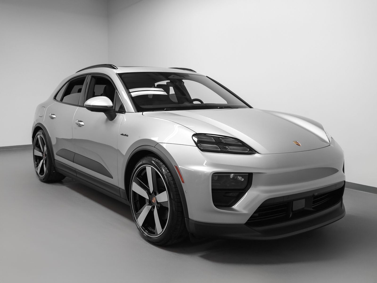 2026 Porsche Macan 4 Electric