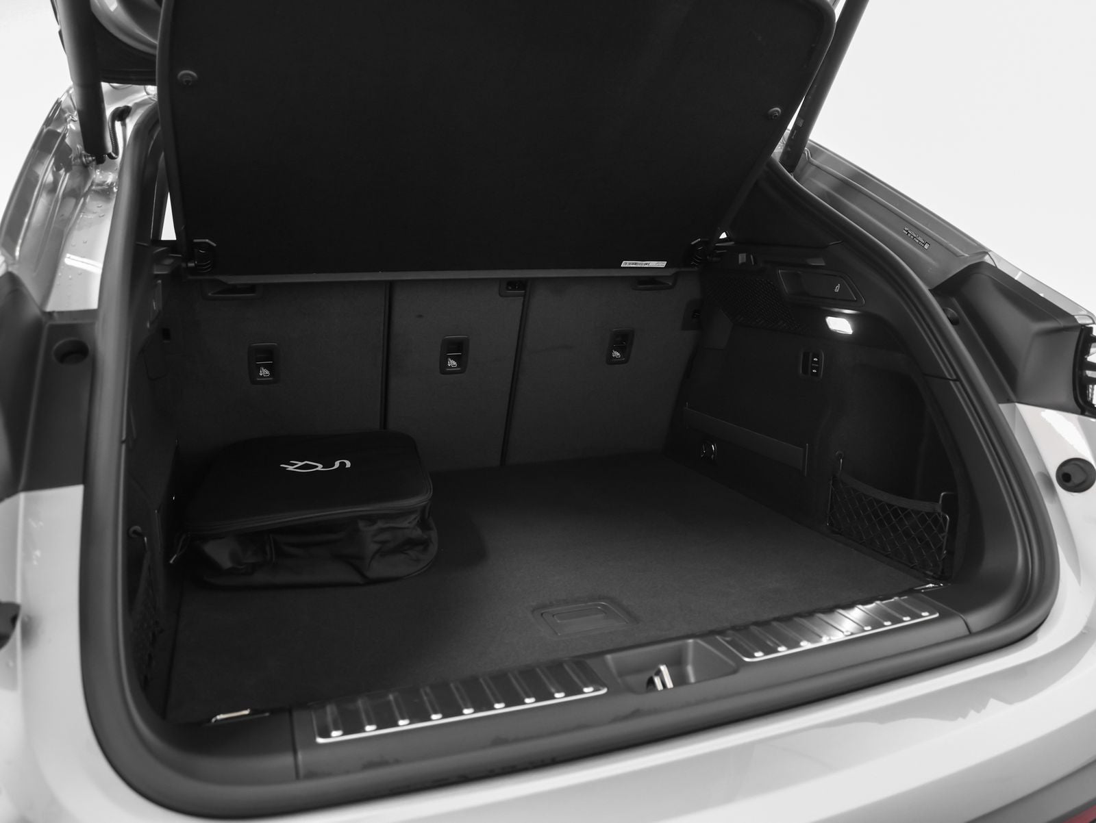 2026 Porsche Macan 4 Electric