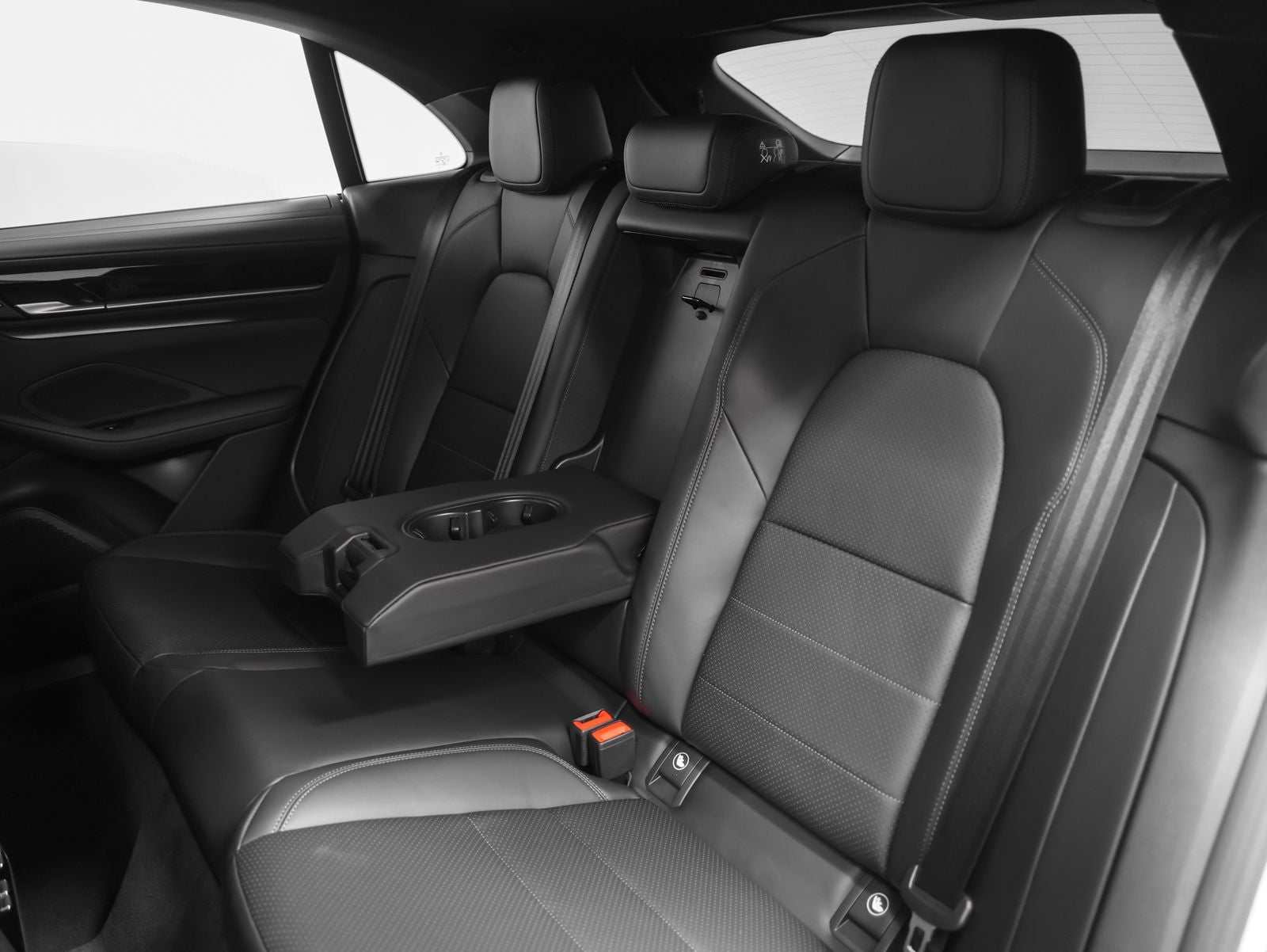 2026 Porsche Macan 4 Electric