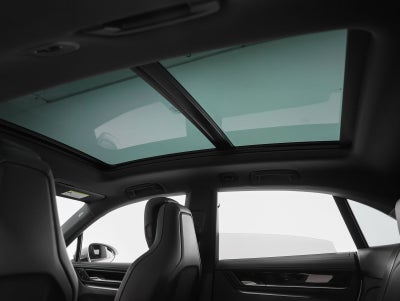2026 Porsche Macan 4 Electric