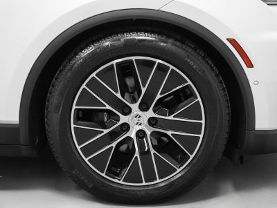 2025 Porsche Macan 4 Electric