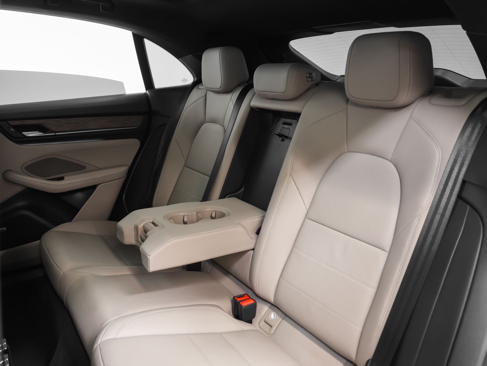 2025 Porsche Macan 4 Electric