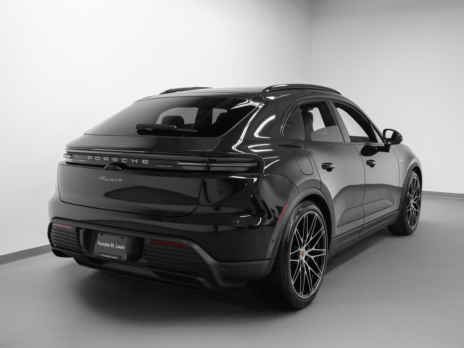 2026 Porsche Macan Macan 4 Electric
