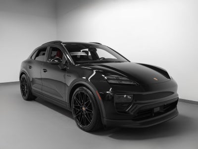 2026 Porsche Macan 4 Electric