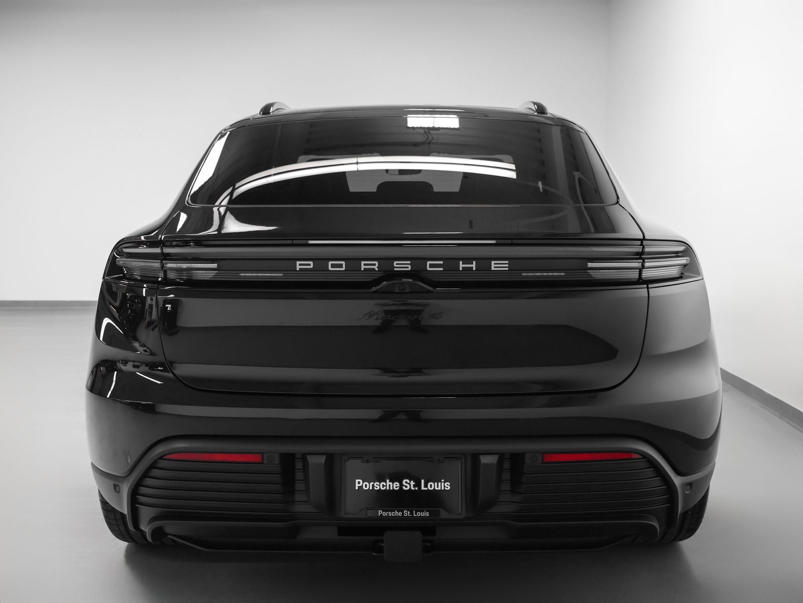 2026 Porsche Macan 4 Electric