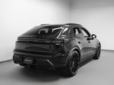 2026 Porsche Macan 4 Electric