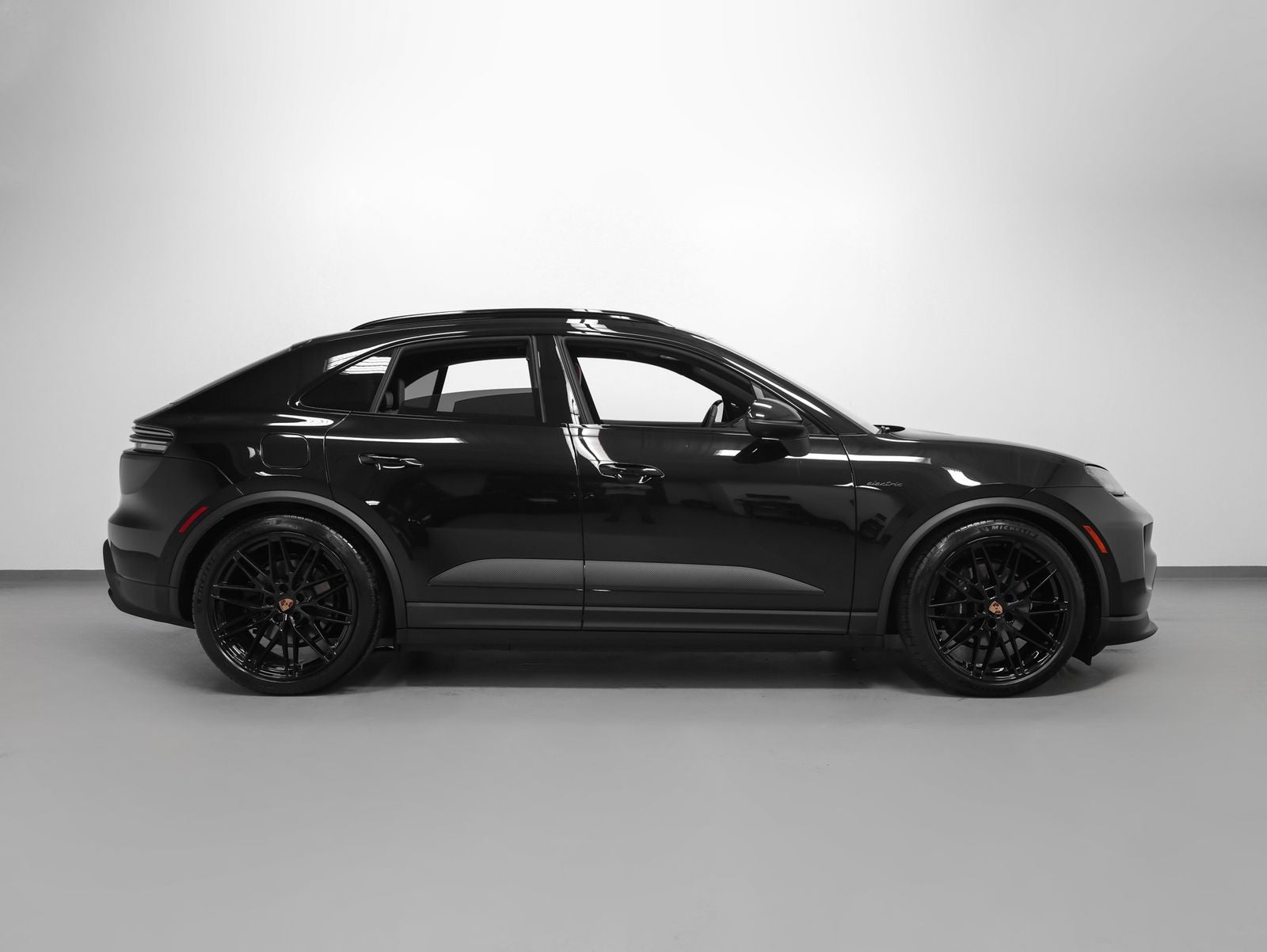 2026 Porsche Macan 4 Electric