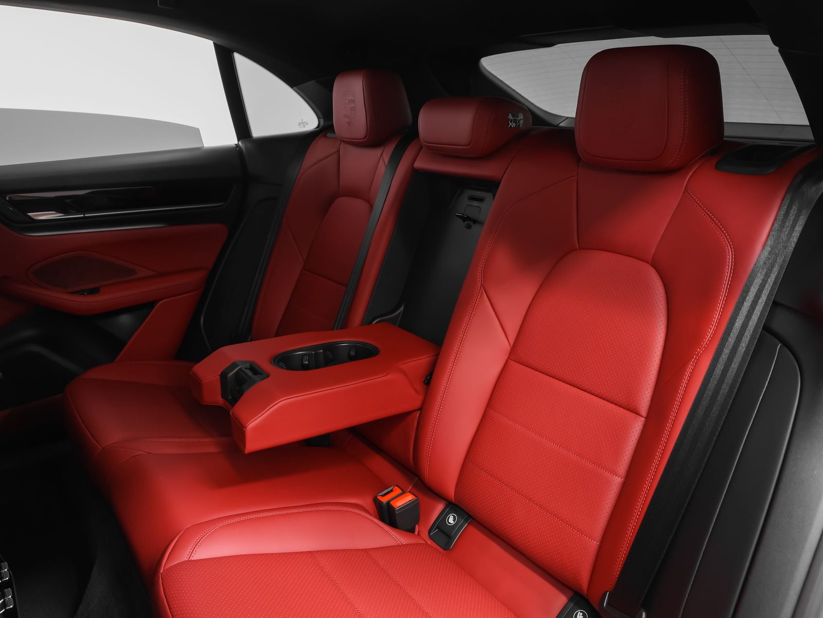 2026 Porsche Macan 4 Electric