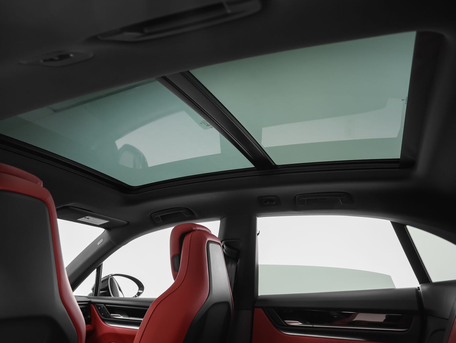 2026 Porsche Macan 4 Electric