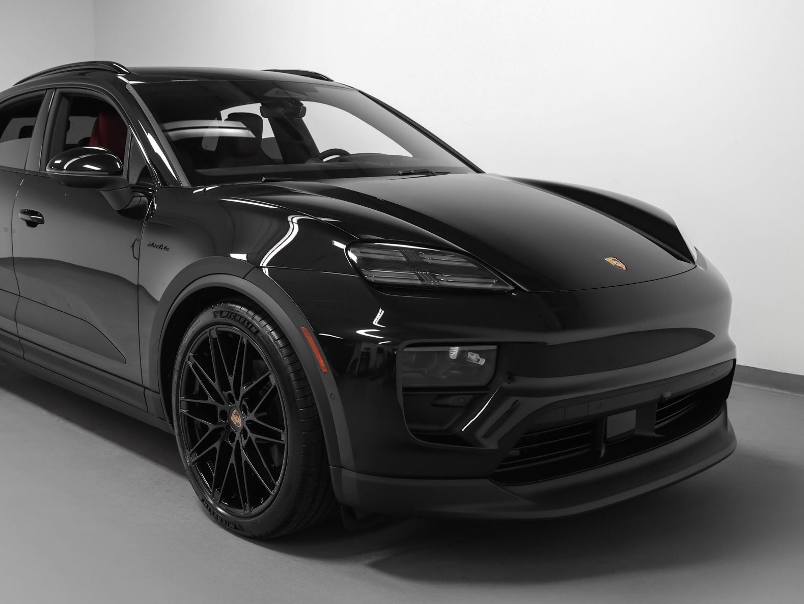 2026 Porsche Macan 4 Electric